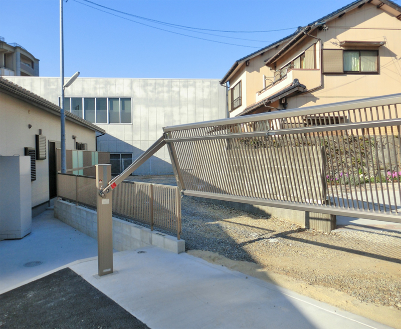 【電動カーゲート】